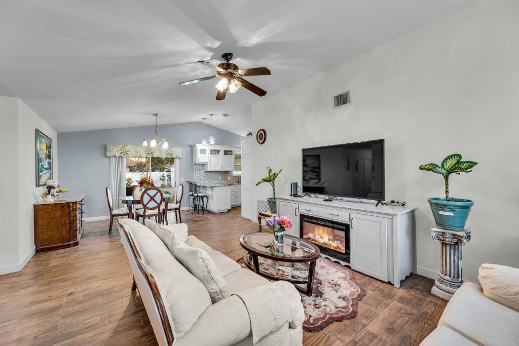 Photo of 988 SW Whittier Terrace, Port Saint Lucie, FL 34953 (MLS # R10935974)