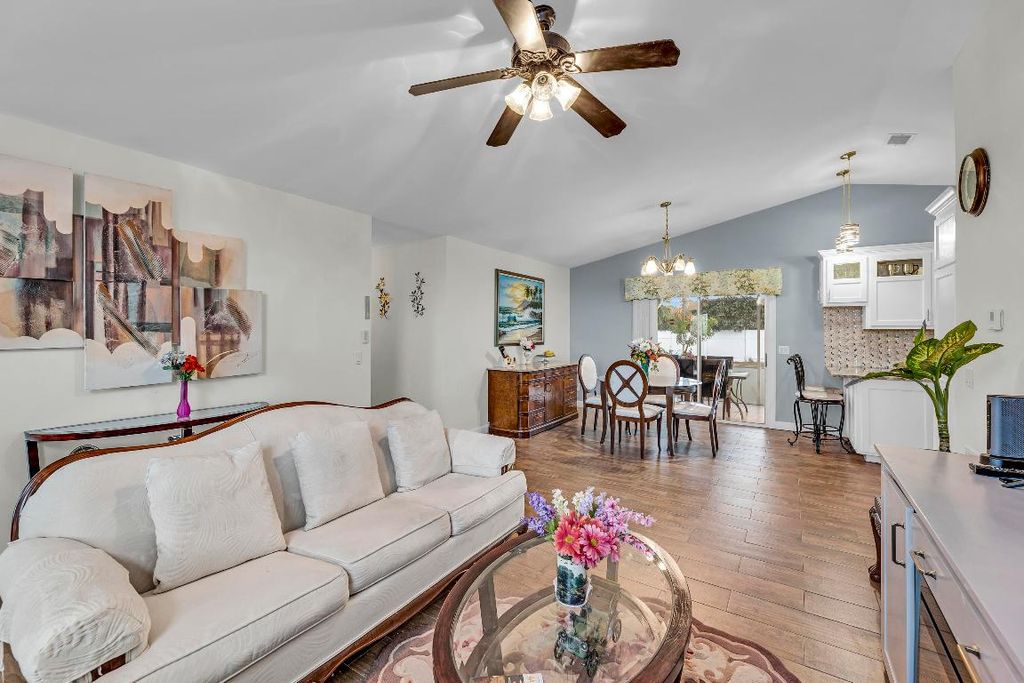 Photo of 988 SW Whittier Terrace, Port Saint Lucie, FL 34953 (MLS # R10935974)