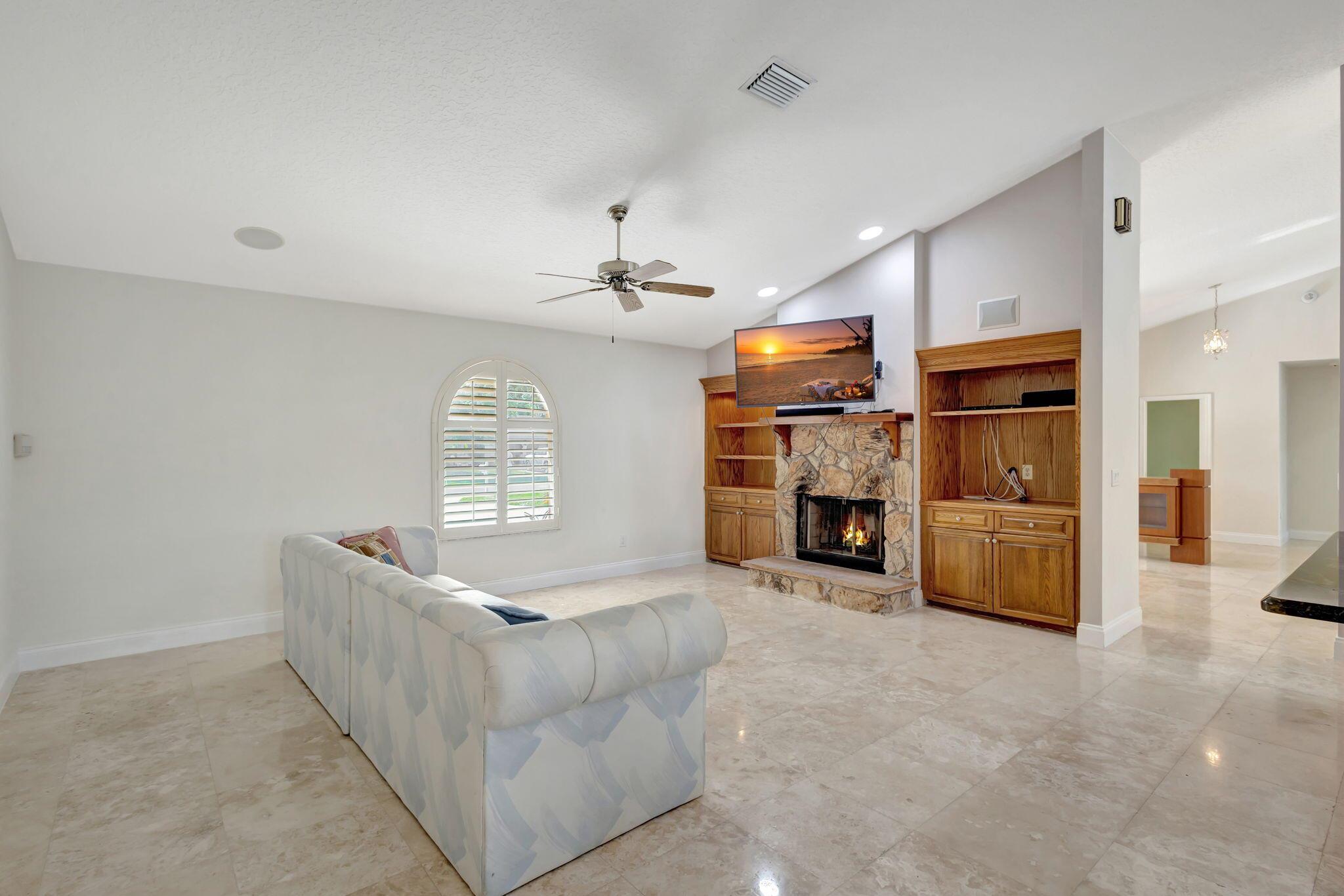 GREENVIEW SHORES 2 OF WEL - Residential Lease