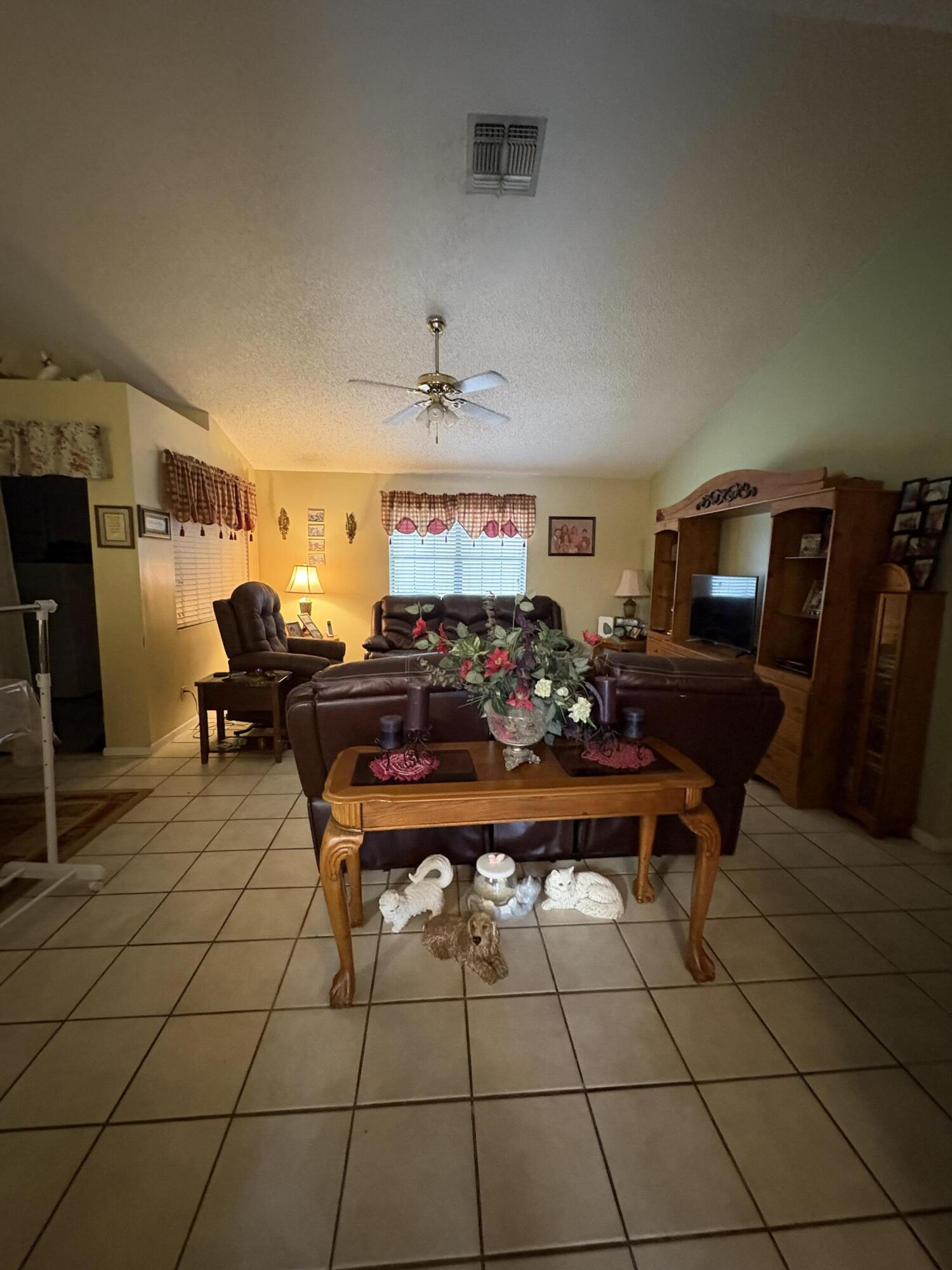 MONTURA RANCH ESTATES 1 ST S/D - Residential