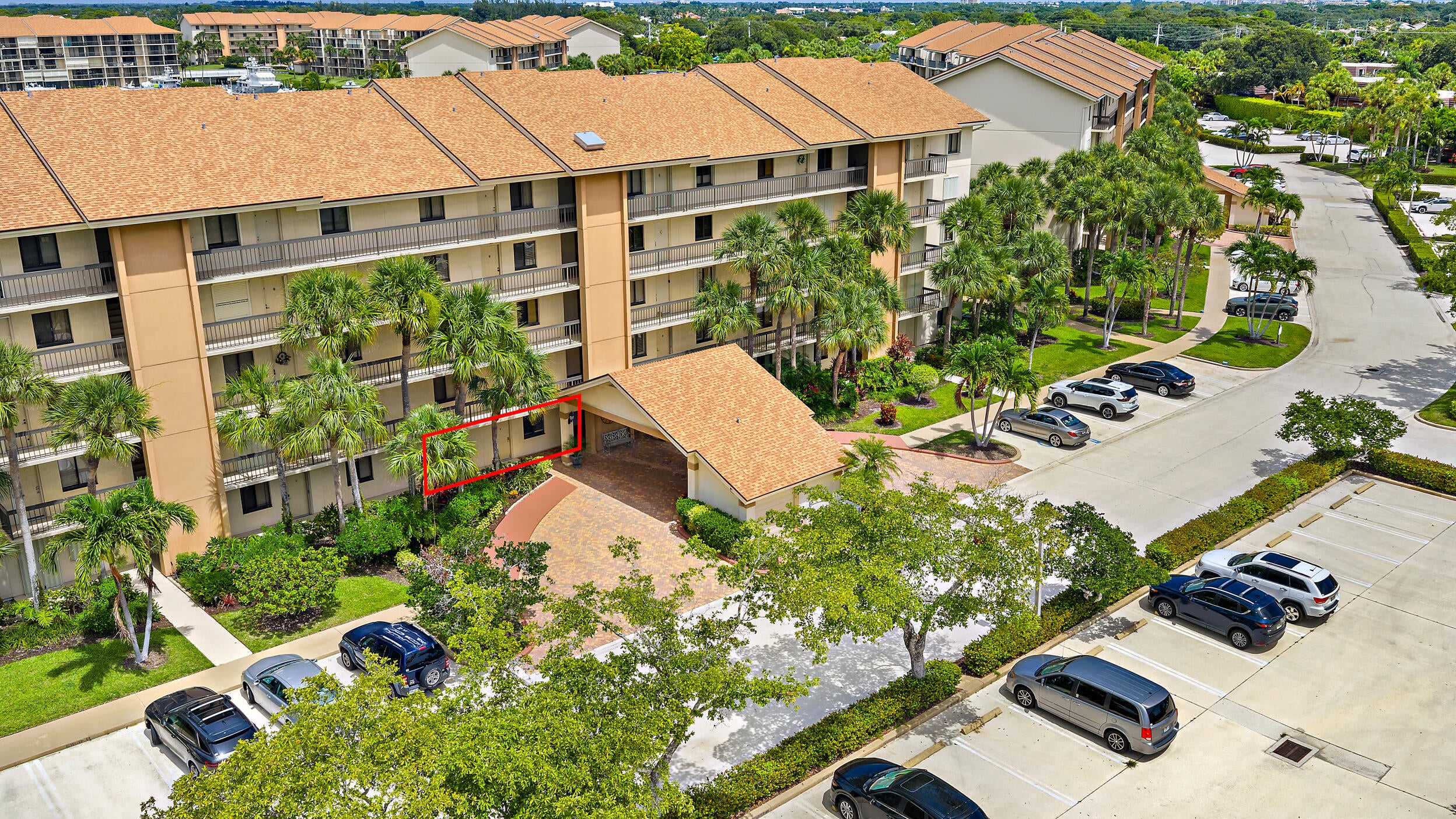 701 Seafarer Circle 103