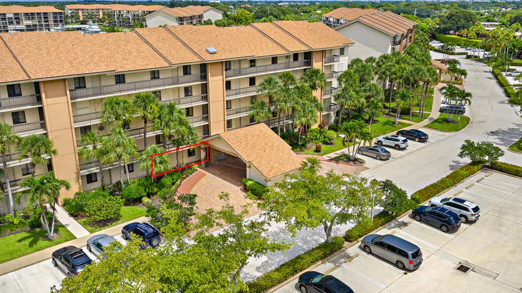 Photo of 701 Seafarer Circle #103, Jupiter, FL 33477 (MLS # B26059191)