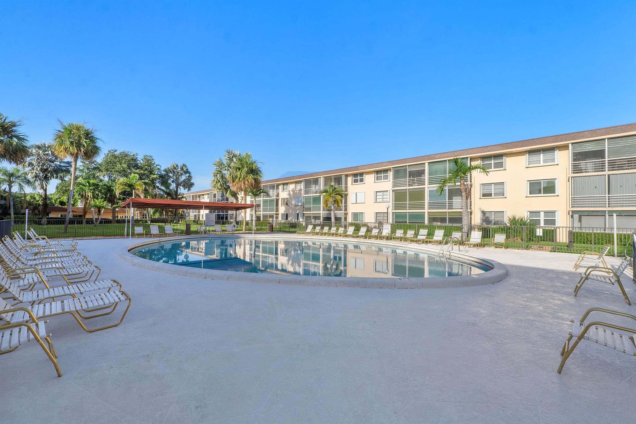 LIGHTHOUSE POINT PLAZA CO - Residential