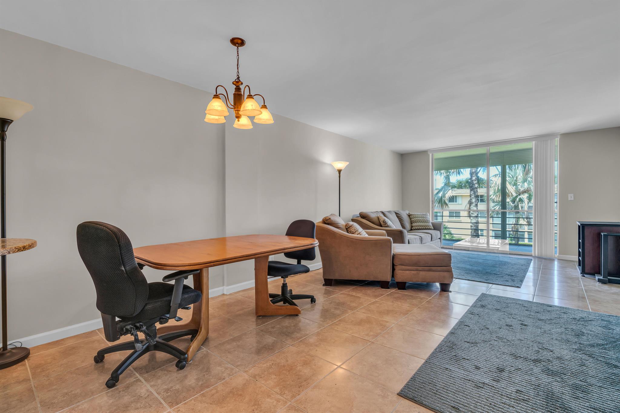 LIGHTHOUSE POINT PLAZA CO - Residential