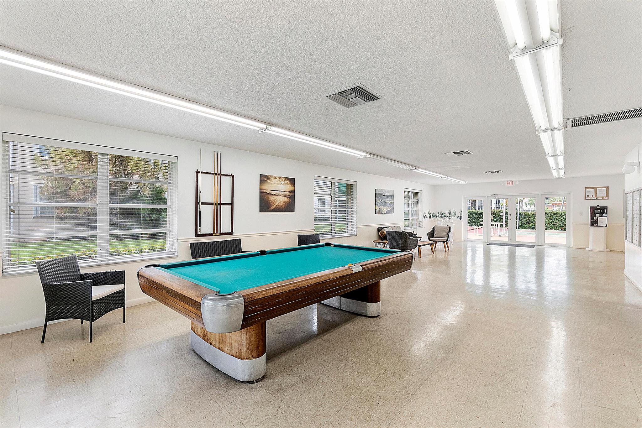 LIGHTHOUSE POINT PLAZA CO - Residential