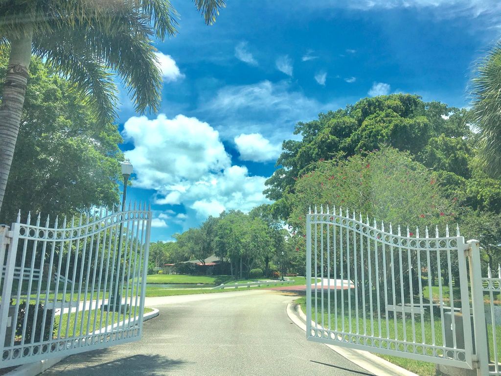 Photo of 4283 Wood Ride Road E #E, Boynton Beach, FL 33436 (MLS # R11121113)