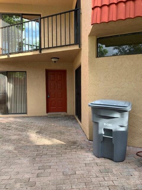 Townhouse in Boca Raton FL 8189 Severn Drive.jpg