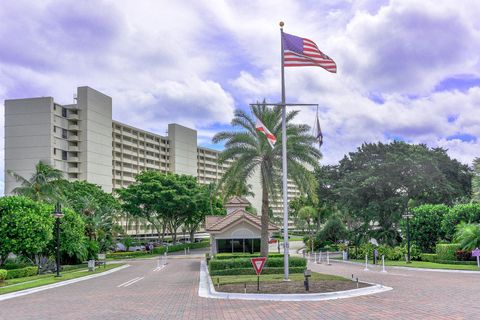 A home in North Palm Beach