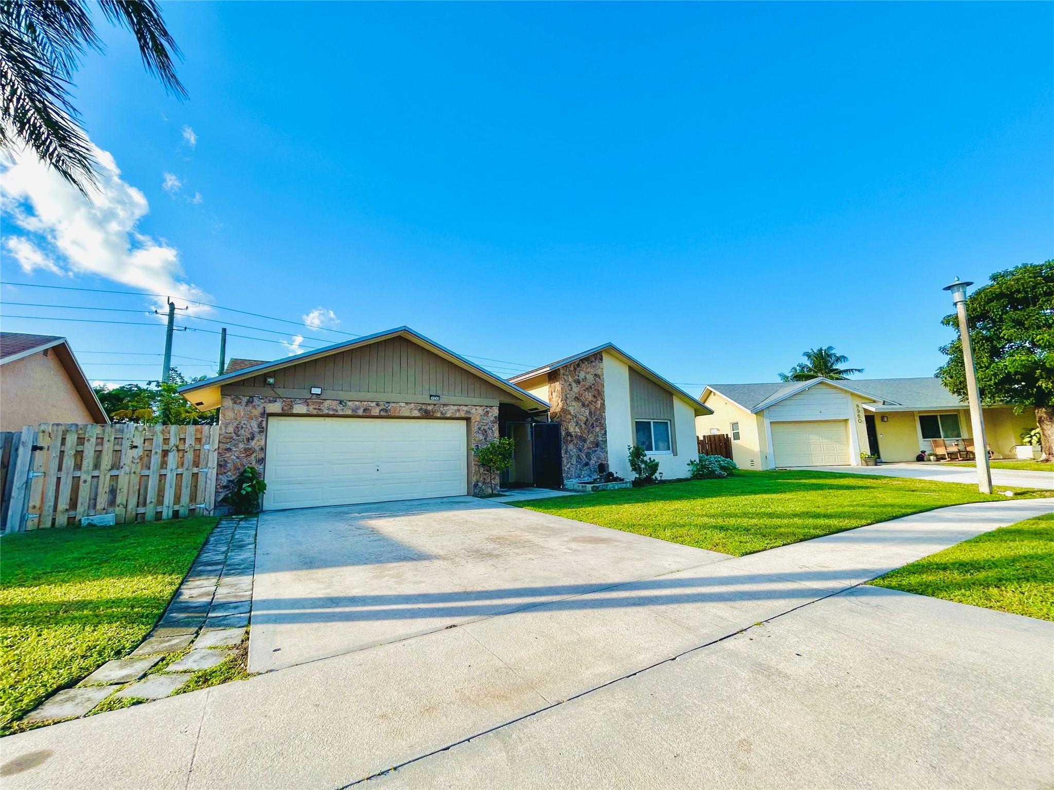 Sandalfoot Cove Sec 09 - Residential Lease