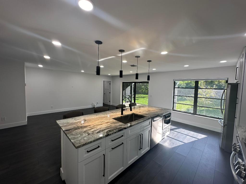 RIVERVIEW (SOUTH COUNTY) - Land