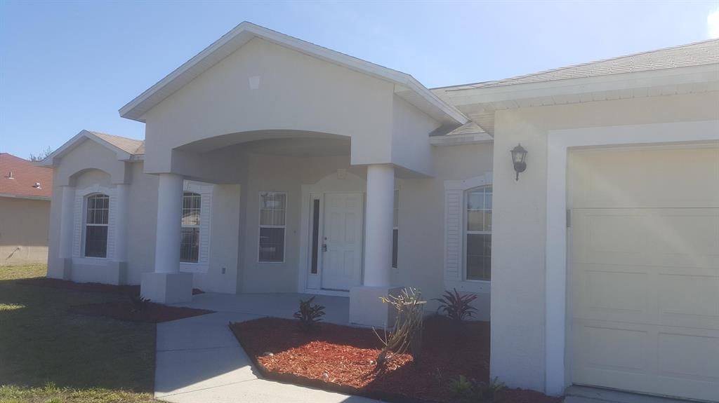 Photo of 1026 SW Barbarosa Avenue, Port Saint Lucie, FL 34953 (MLS # R10698473)