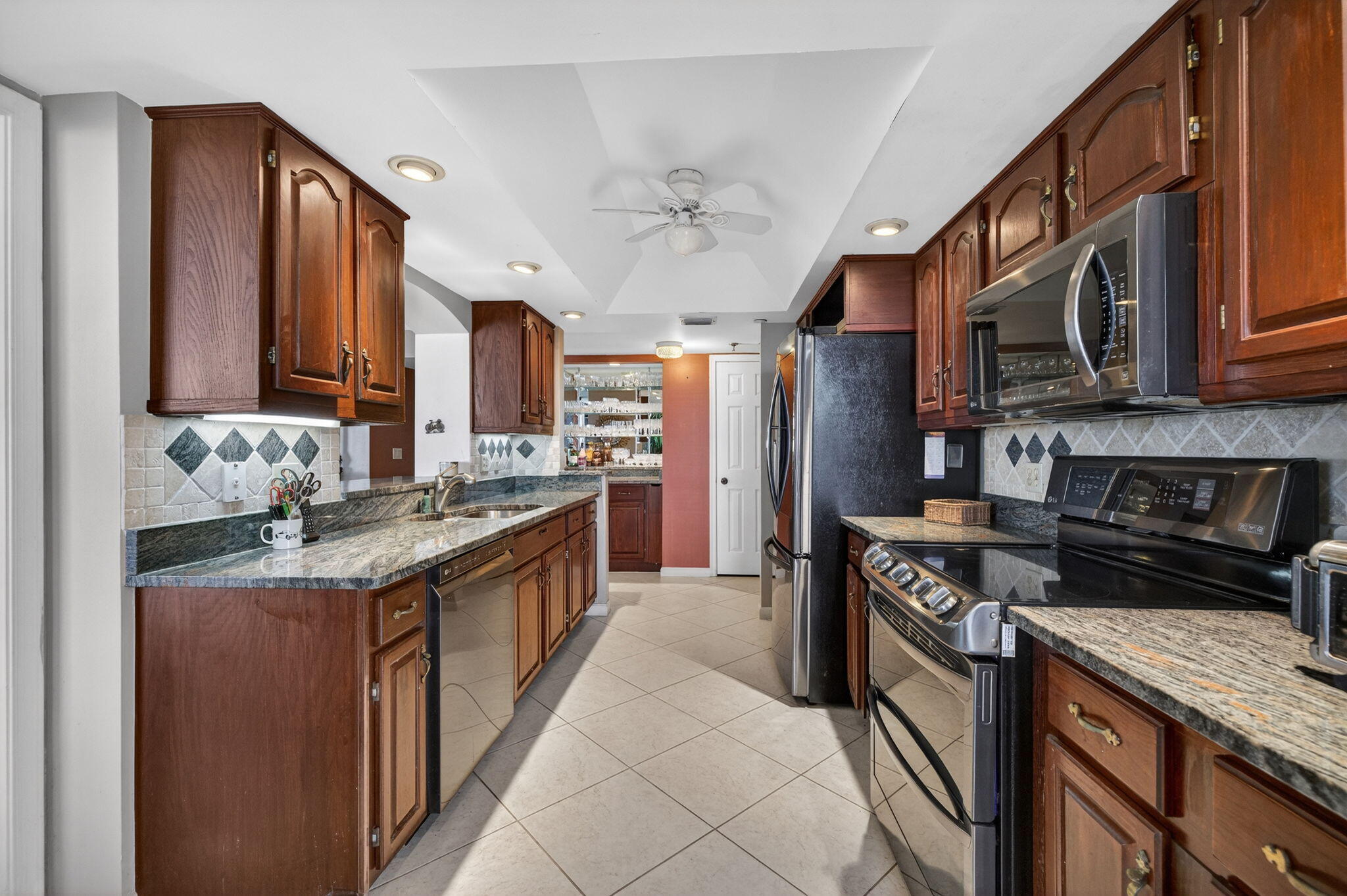 OCEAN VILLAGE - Residential