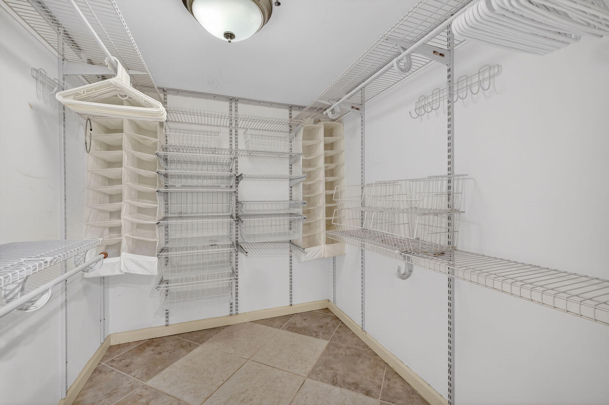 OCEAN VILLAGE - Residential