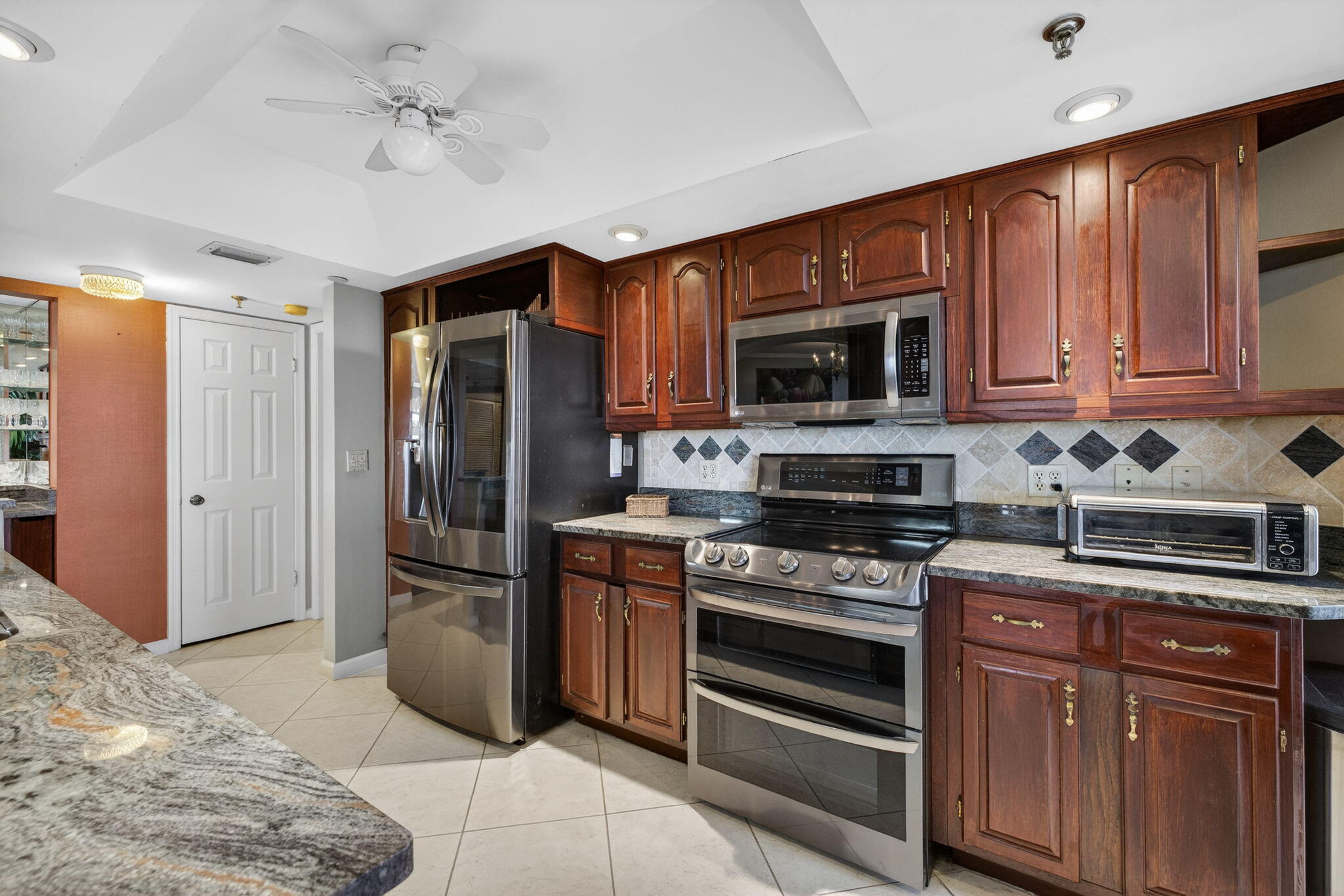 OCEAN VILLAGE - Residential