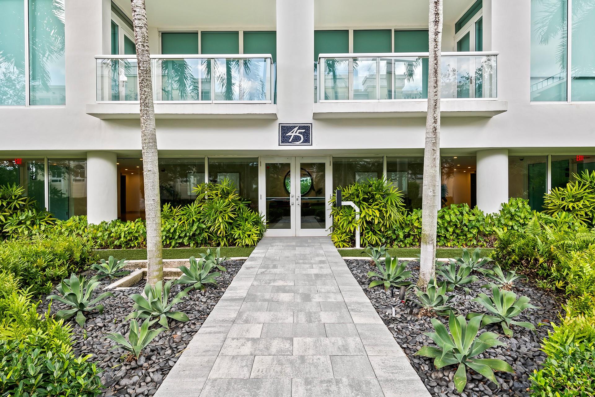 45 Hendricks Isle - Residential