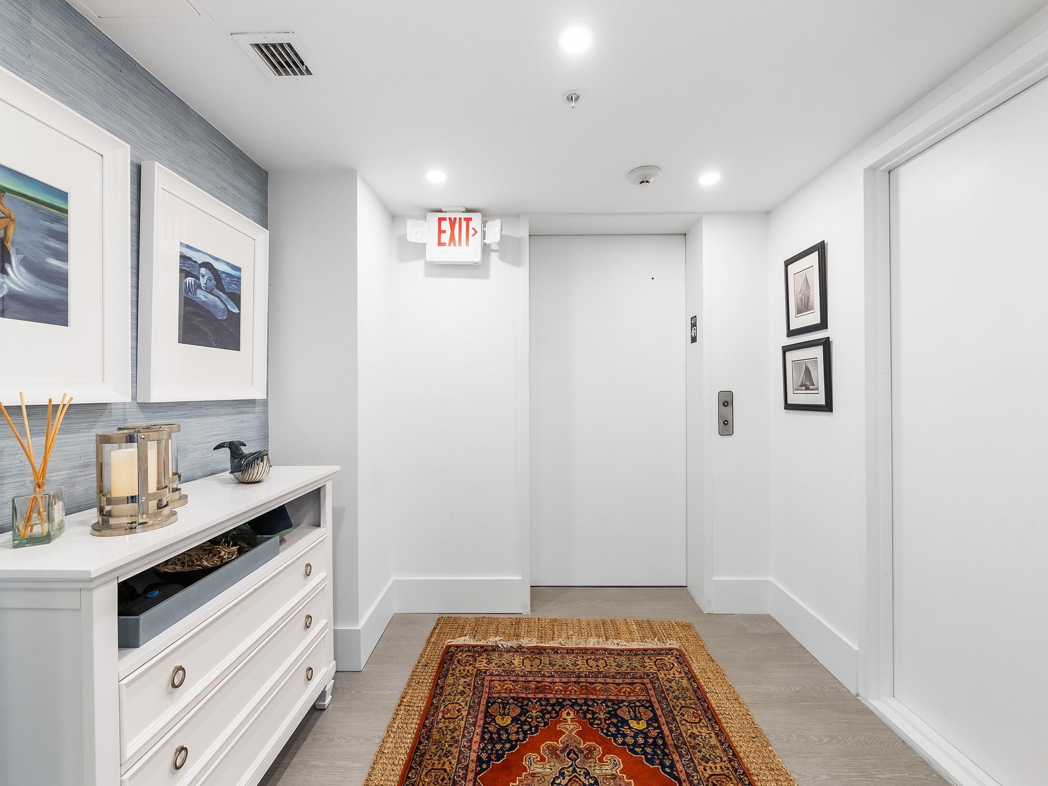 45 Hendricks Isle - Residential