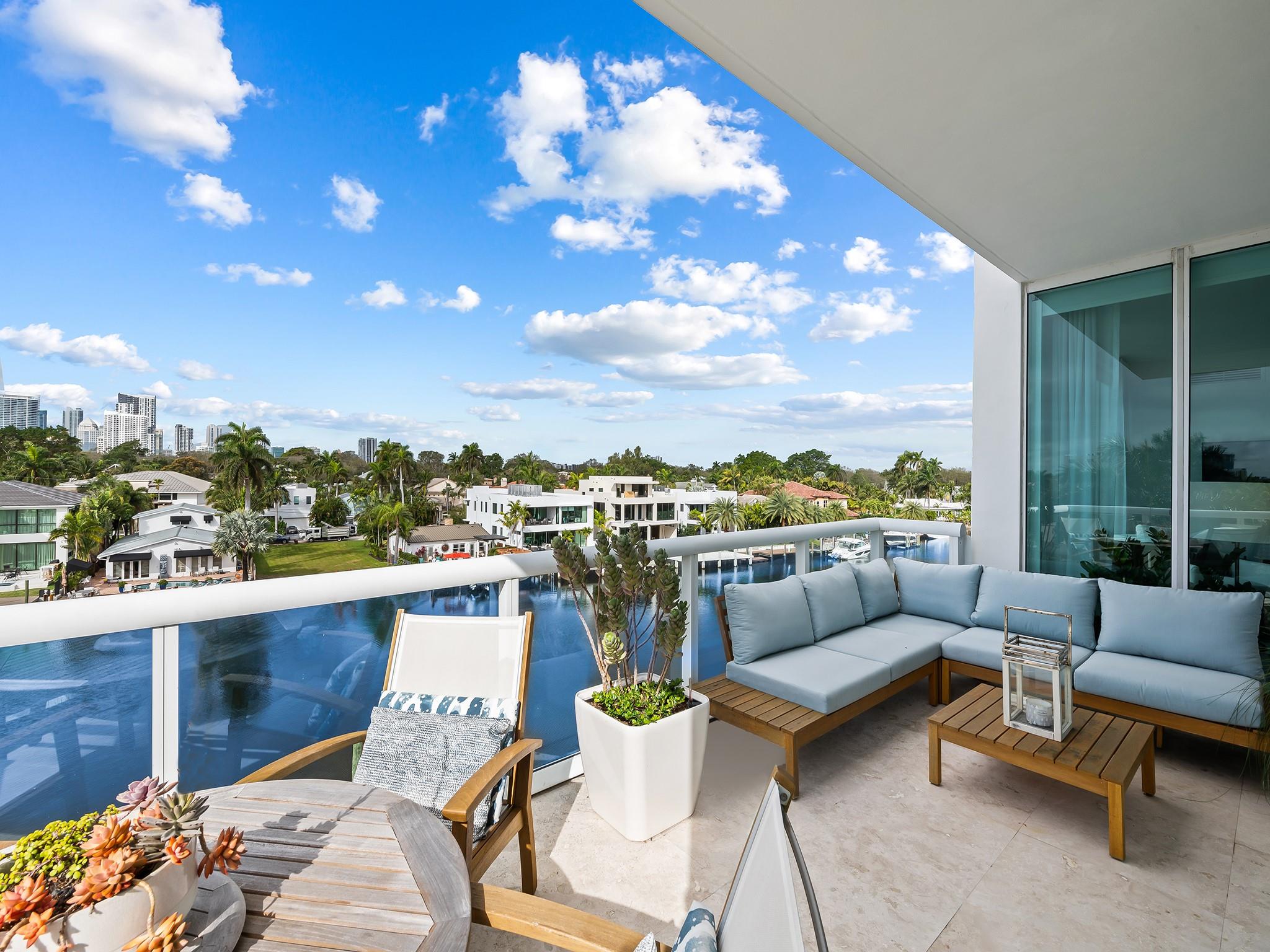 45 Hendricks Isle - Residential