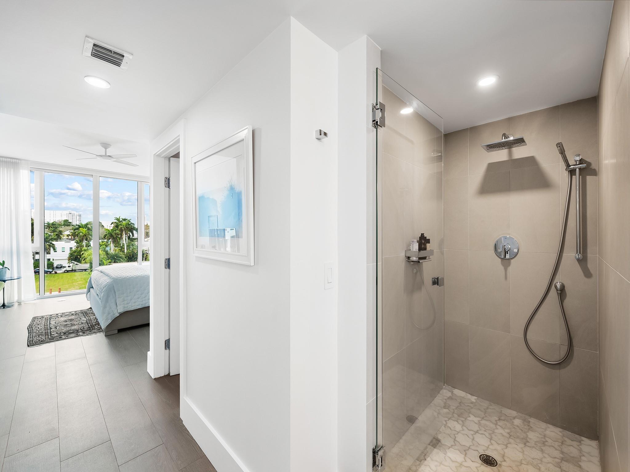45 Hendricks Isle - Residential