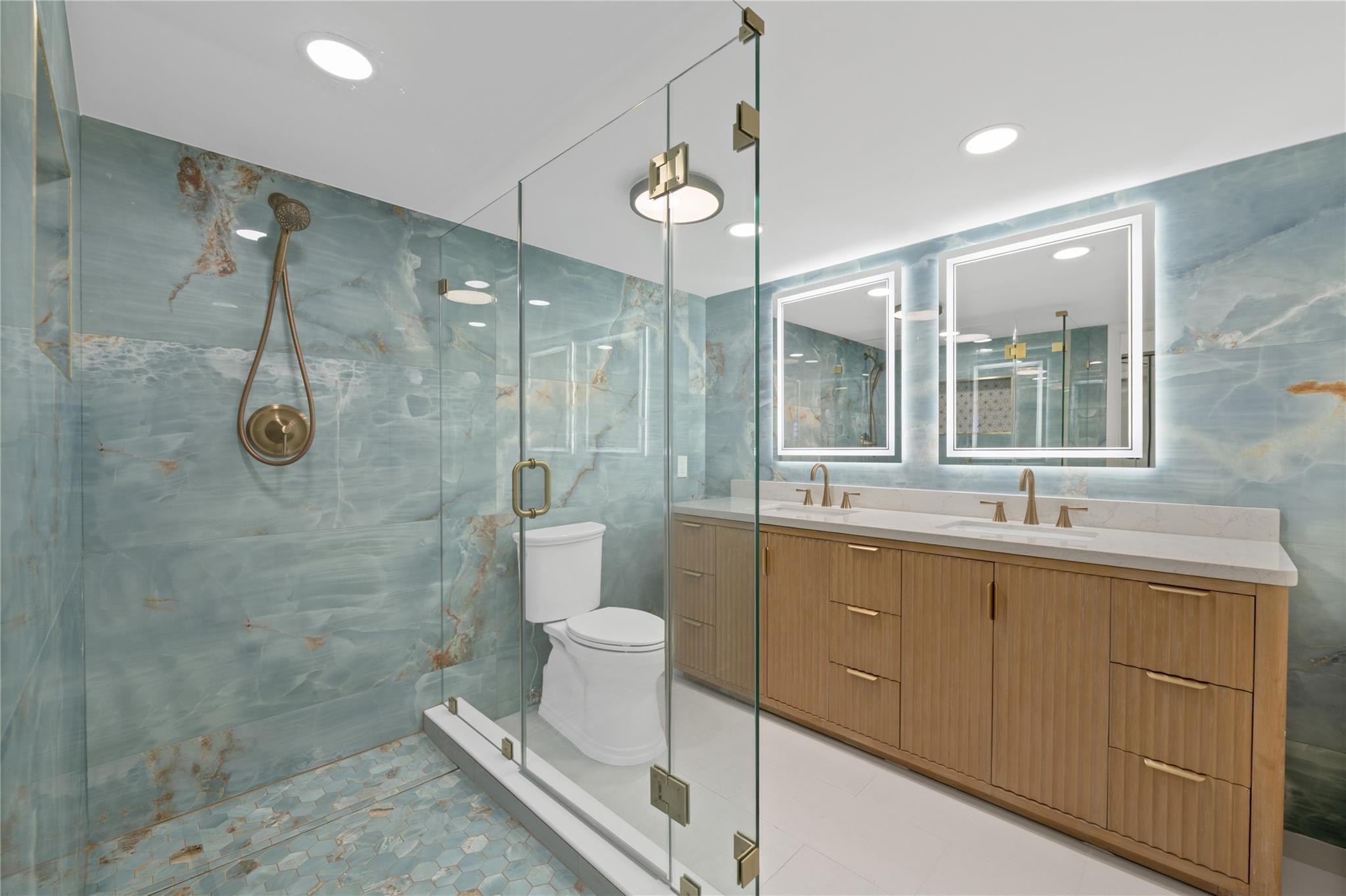 Plaza South - Residential