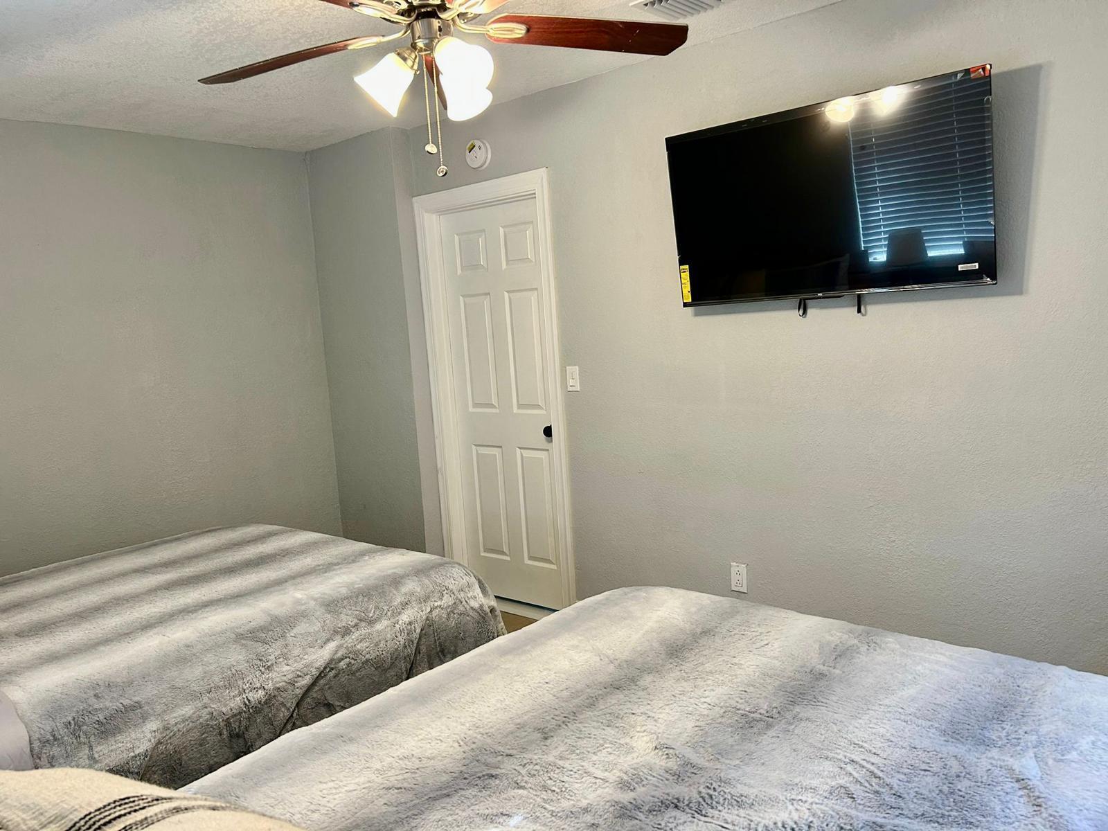 LAKE FOREST SEC 4 - Residential