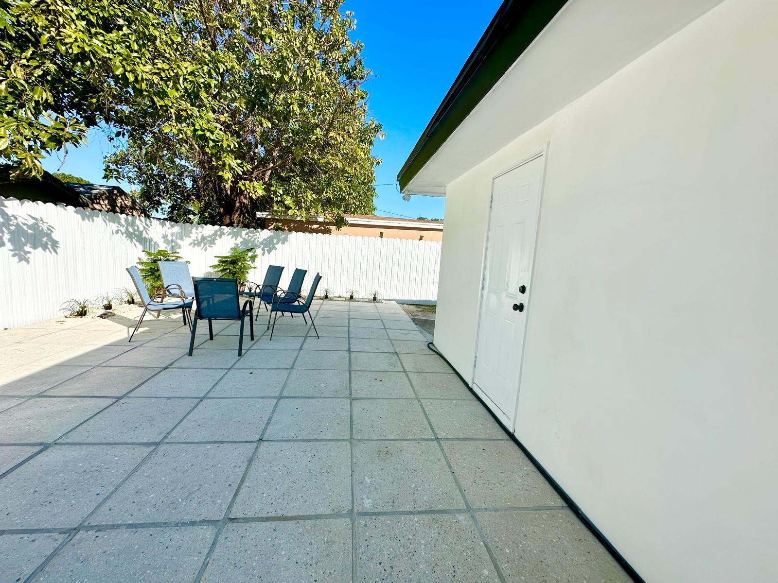 LAKE FOREST SEC 4 - Residential