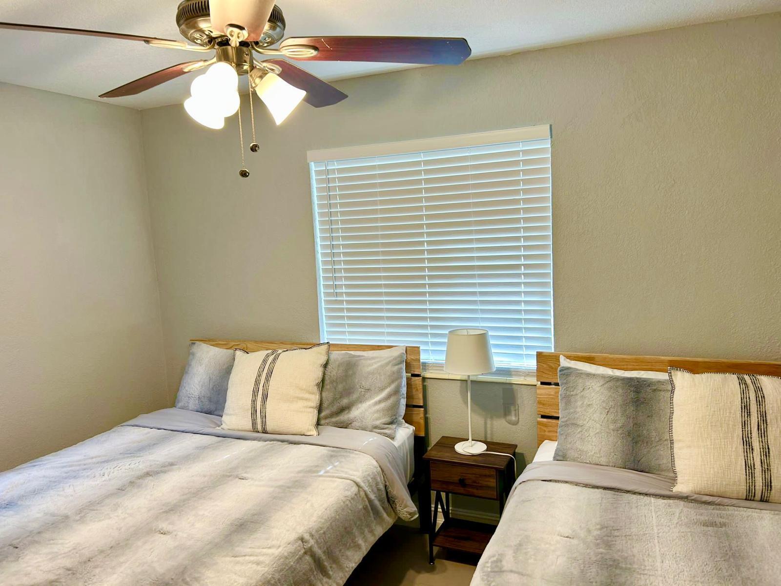 LAKE FOREST SEC 4 - Residential