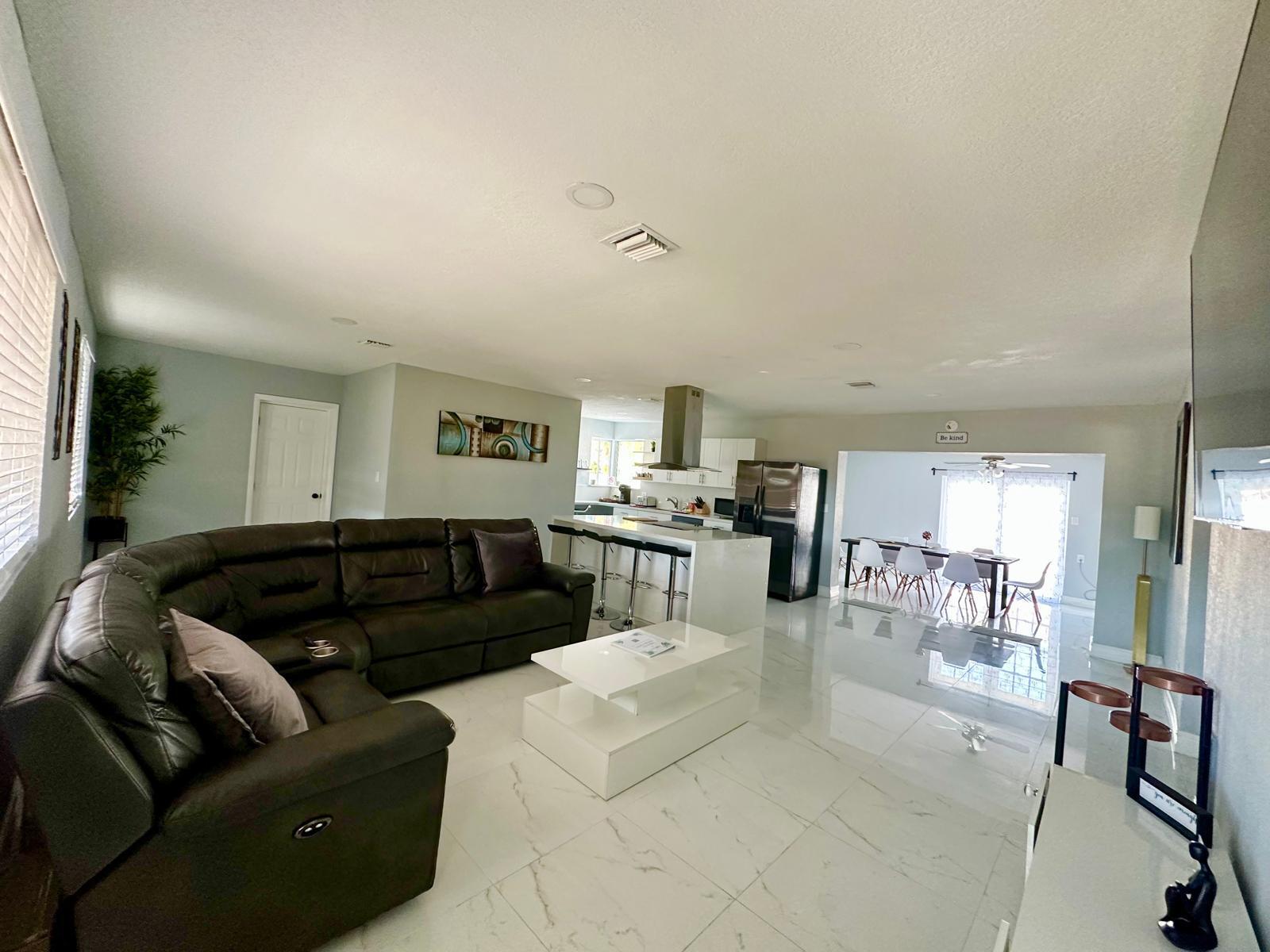 LAKE FOREST SEC 4 - Residential