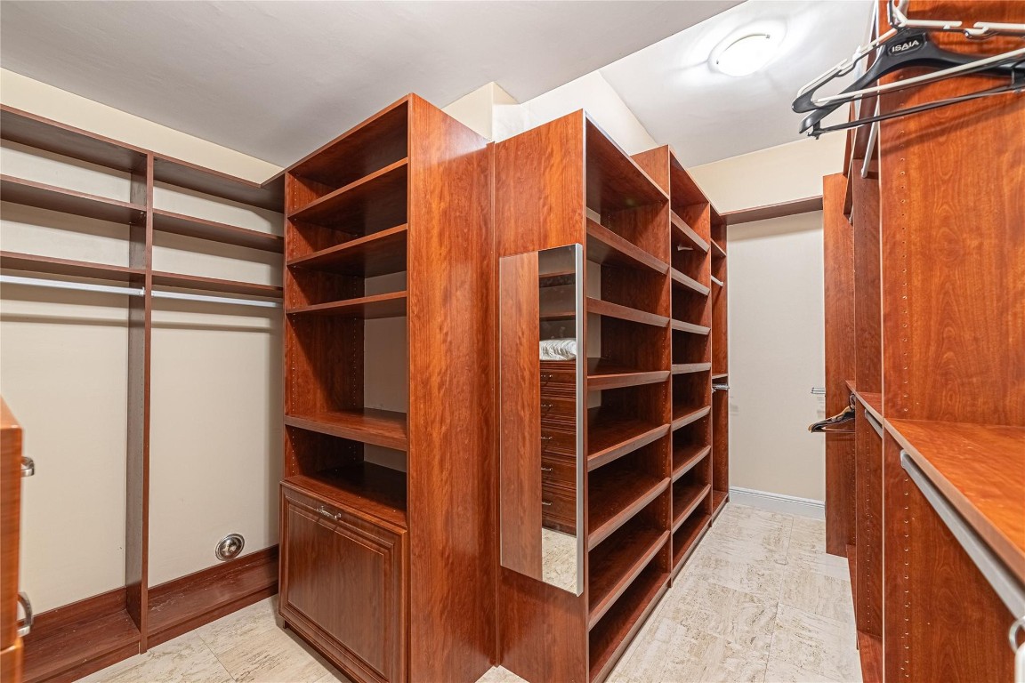 SEVEN ISLES - Residential Lease