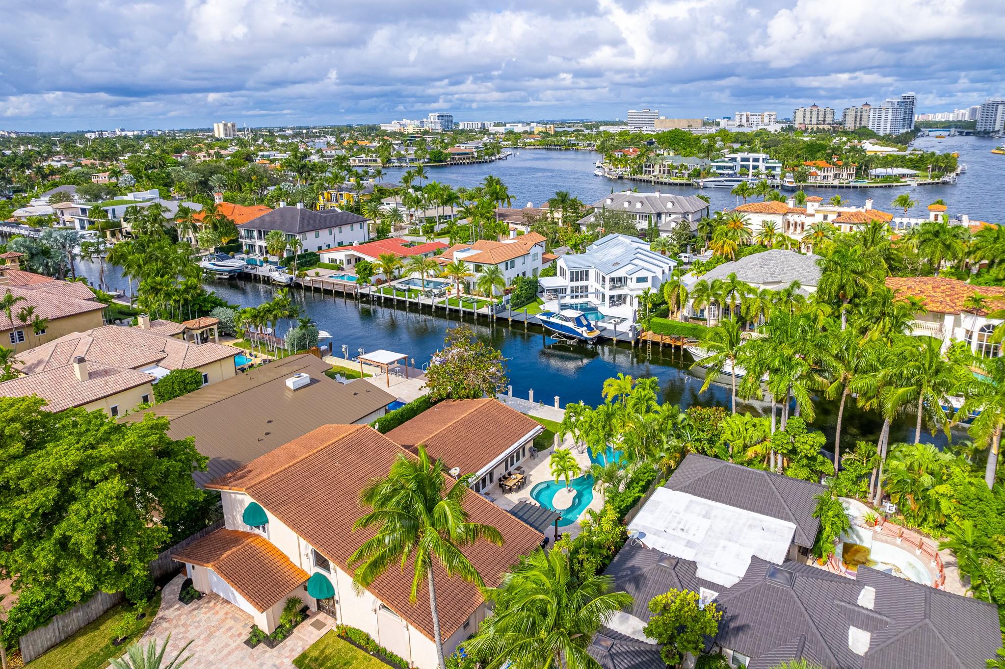 SEVEN ISLES - Residential Lease