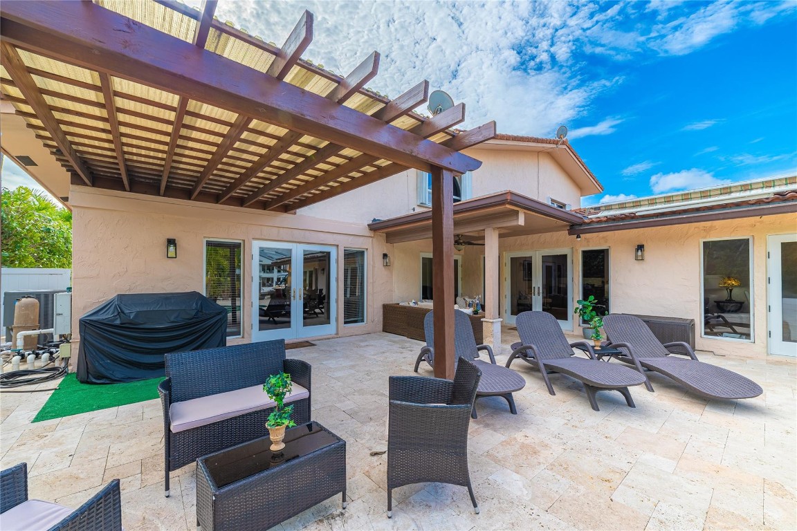 SEVEN ISLES - Residential Lease