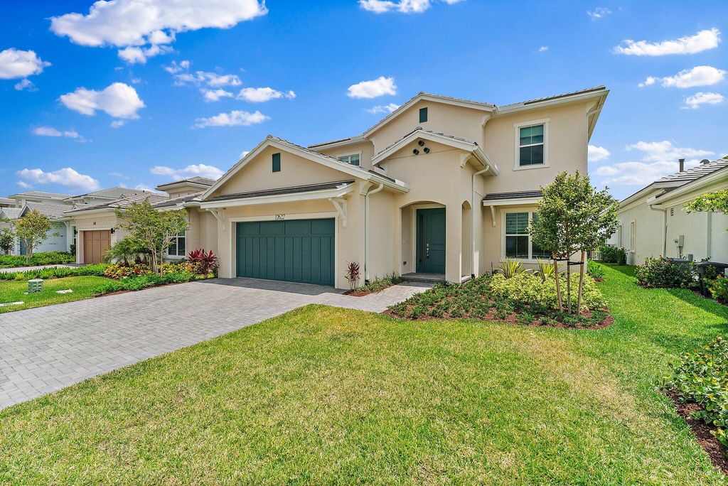 Photo of 12622 Nautilus Circle, Palm Beach Gardens, FL 33412 (MLS # R10988048)