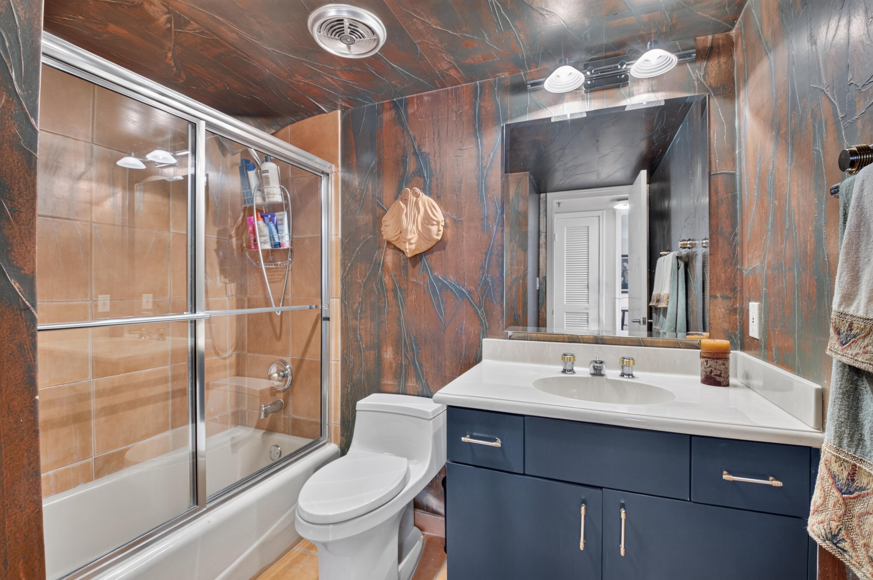 Properties | Stephanie Kaufman 1721 Bridgewood Drive