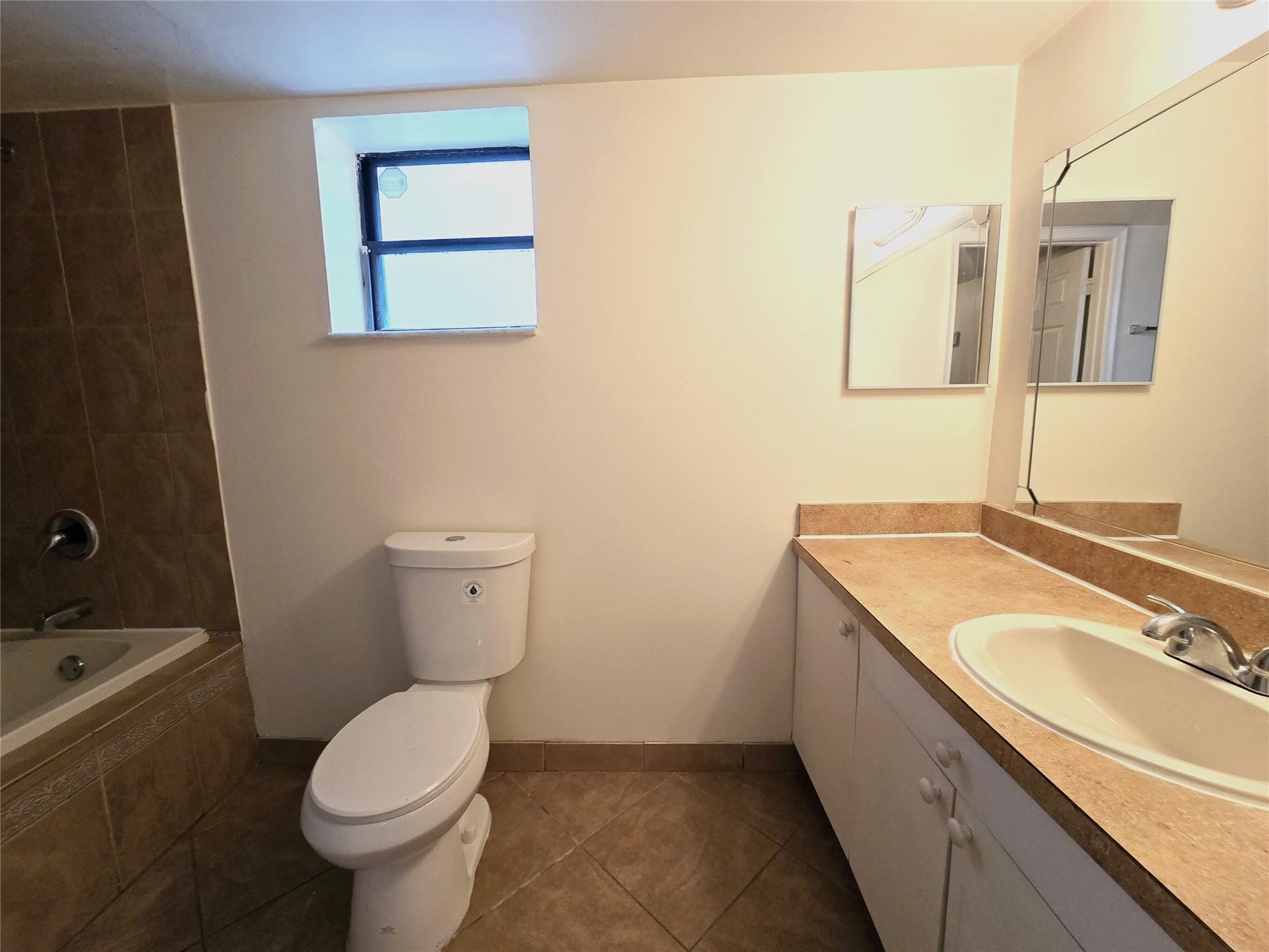 Presidential Golfview Con - Residential Lease