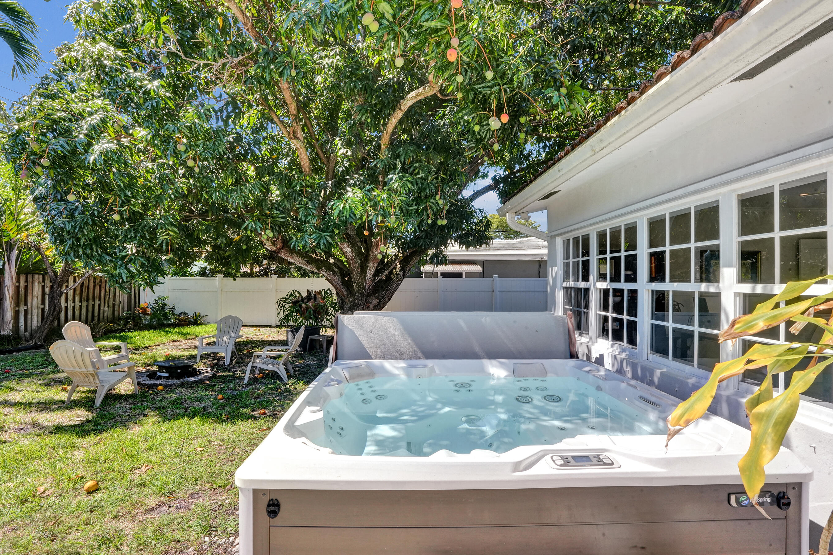 CORAL RIDGE COUNTRY CLUB - Residential