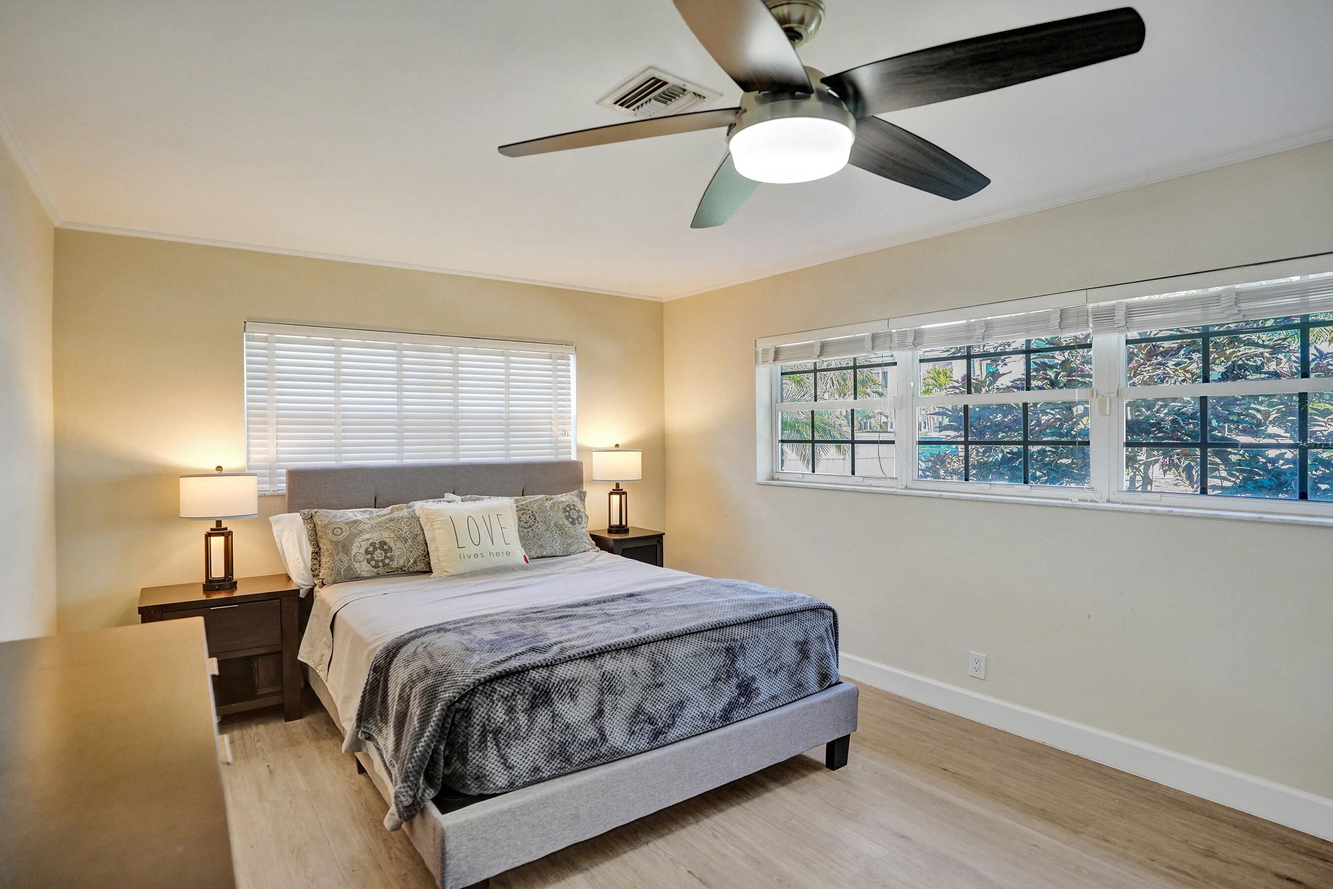 CORAL RIDGE COUNTRY CLUB - Residential