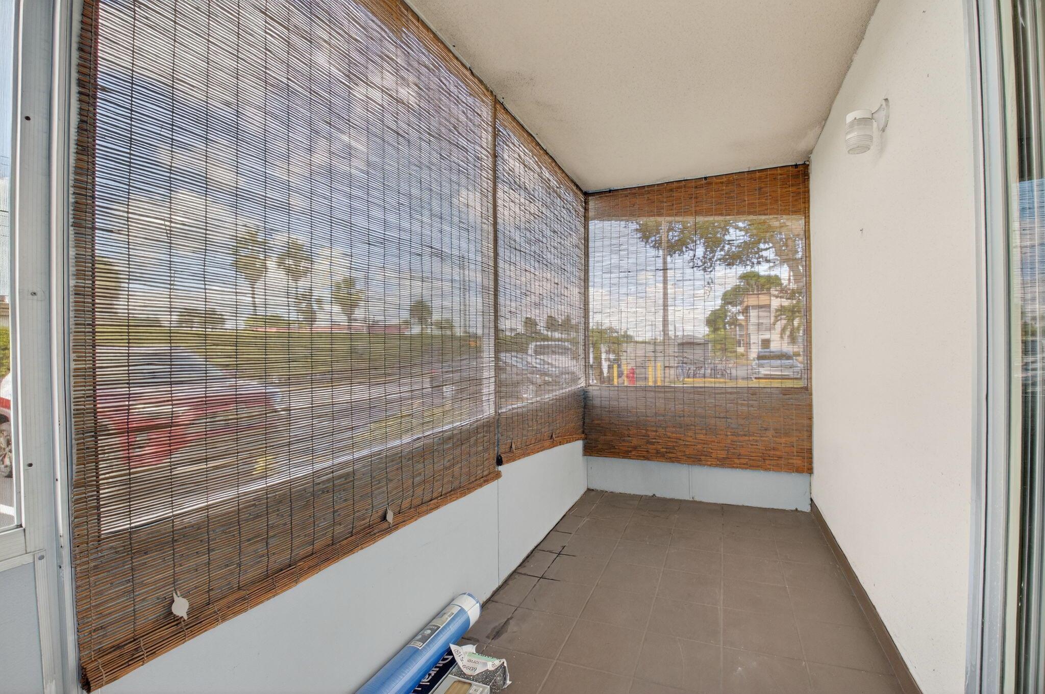 KINGS POINT FLANDERS COND - Residential