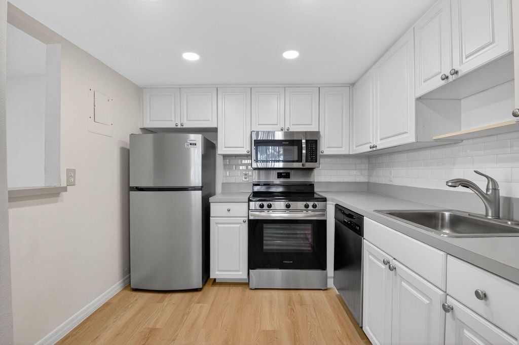 Photo of 51 Flanders B, Delray Beach, FL 33484 (MLS # R11146183)