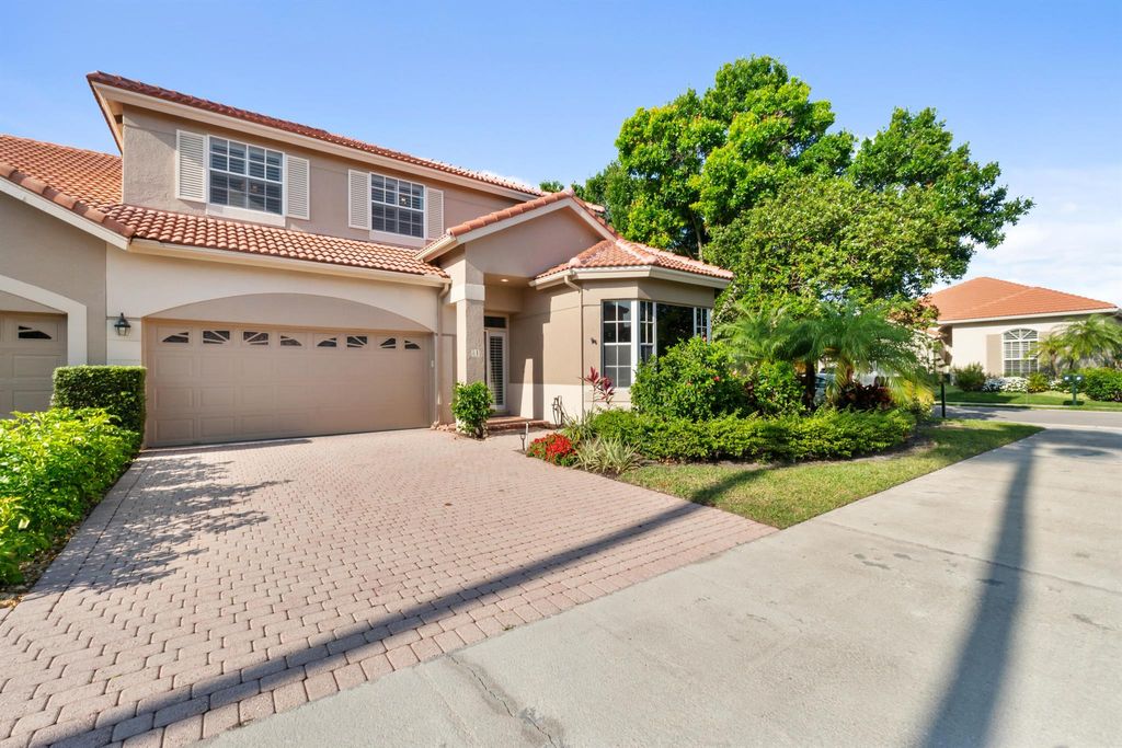 Photo of 81 Monterey Pointe Drive, Palm Beach Gardens, FL 33418 (MLS # R11105244)