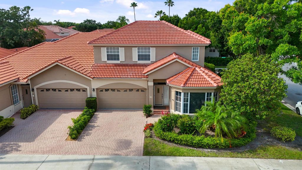 Photo of 81 Monterey Pointe Drive, Palm Beach Gardens, FL 33418 (MLS # R11105244)