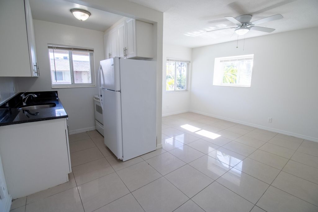 Photo of 1727 Liberty Street #12, Hollywood, FL 33020 (MLS # B26021726)