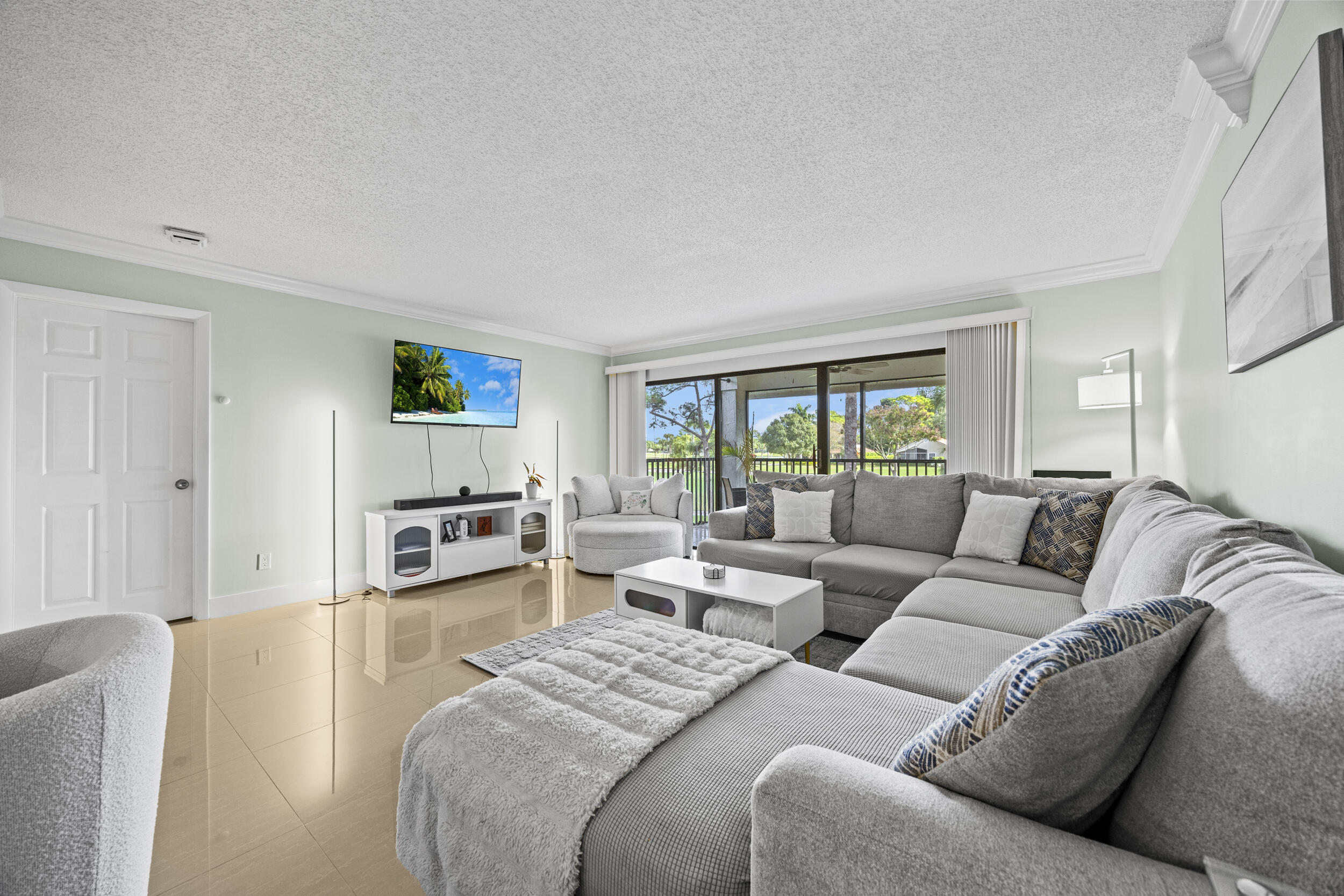BRIARWOOD CONDO - Residential Lease