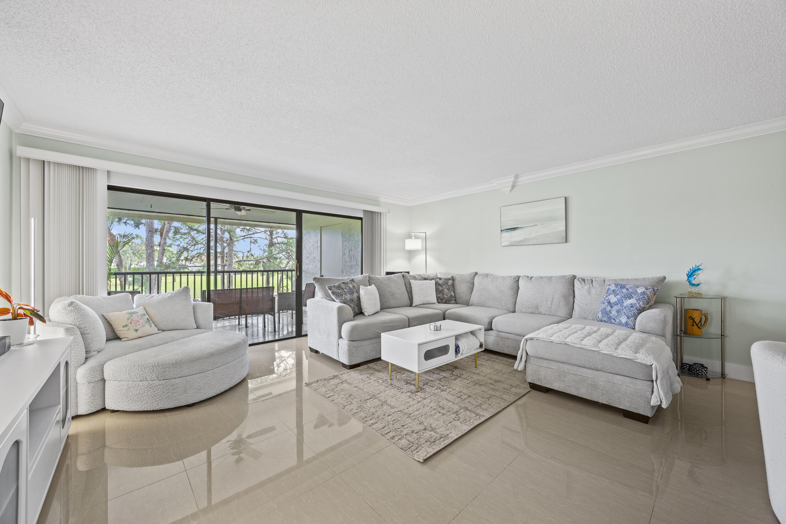 BRIARWOOD CONDO - Residential Lease