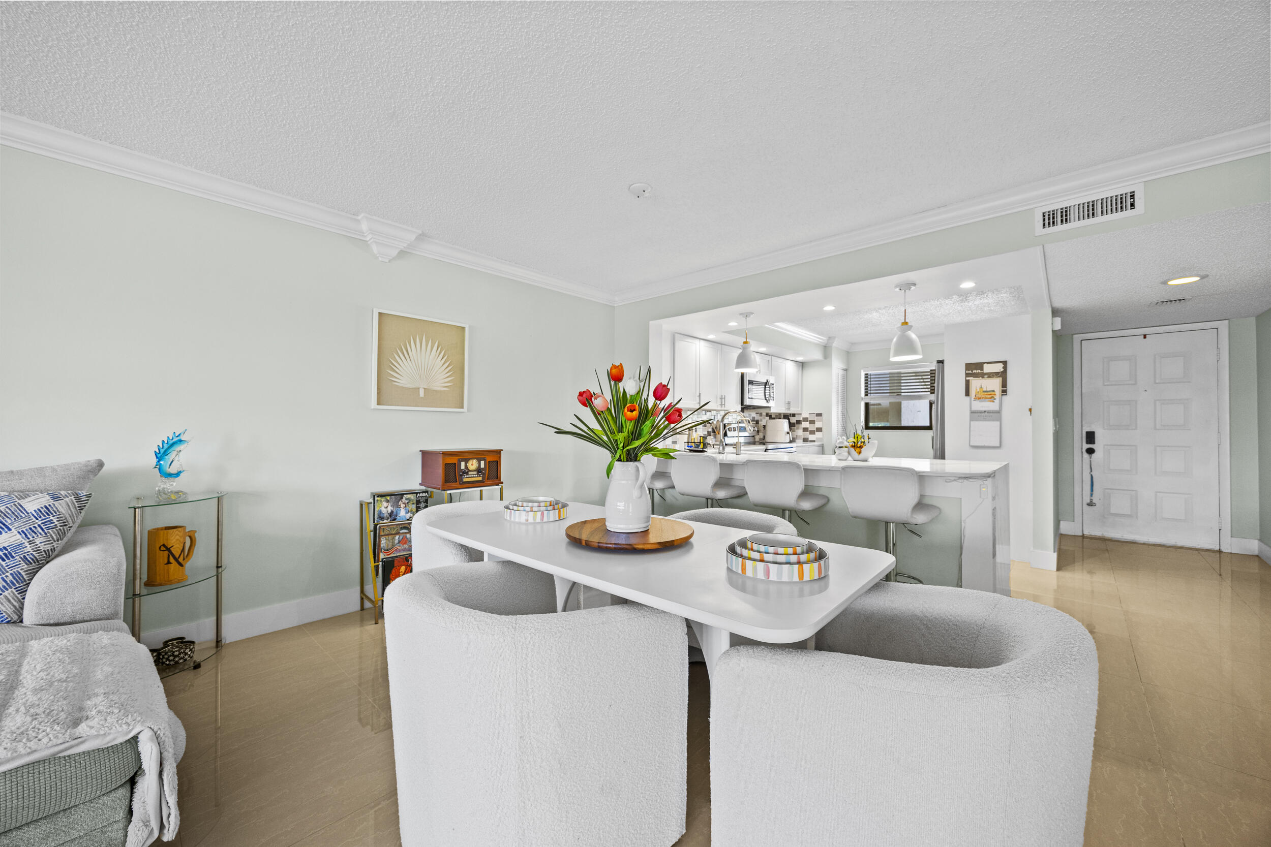 BRIARWOOD CONDO - Residential Lease