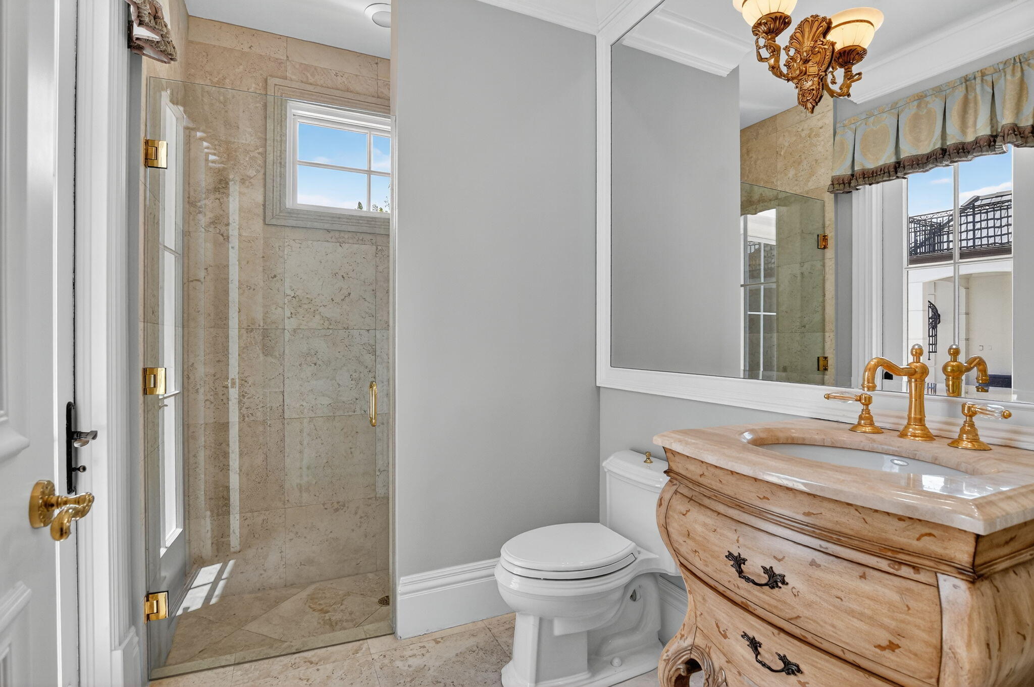 ROYAL PALM YACHT & COUNTRY CLUB - Residential