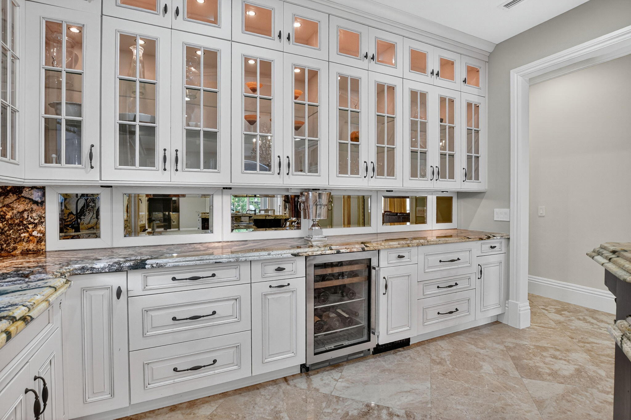 ROYAL PALM YACHT & COUNTRY CLUB - Residential