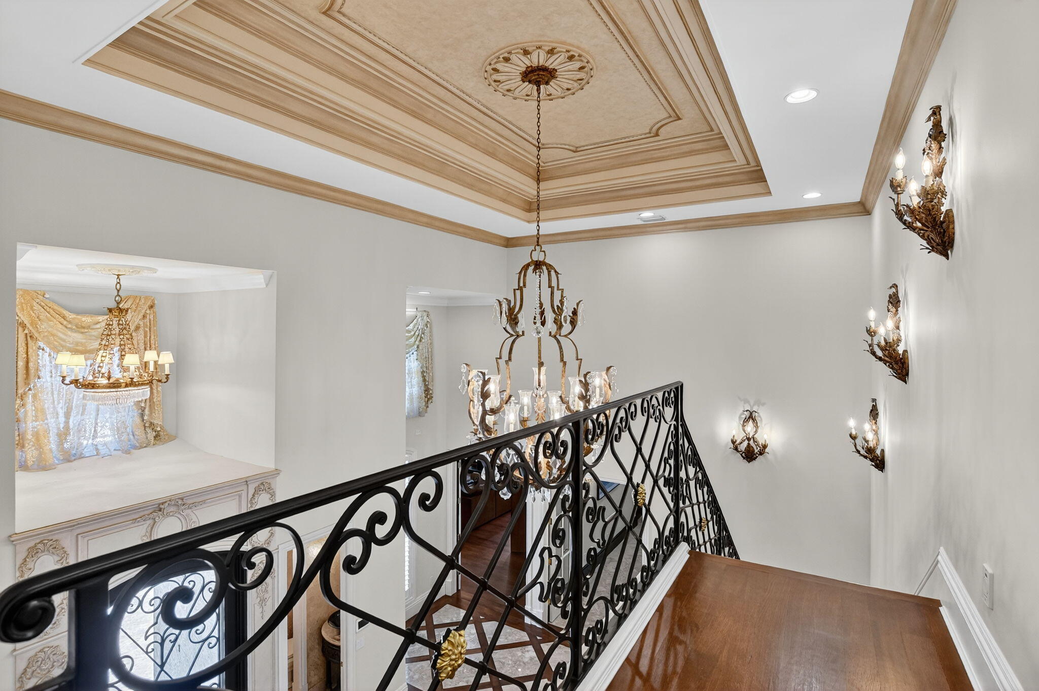 ROYAL PALM YACHT & COUNTRY CLUB - Residential