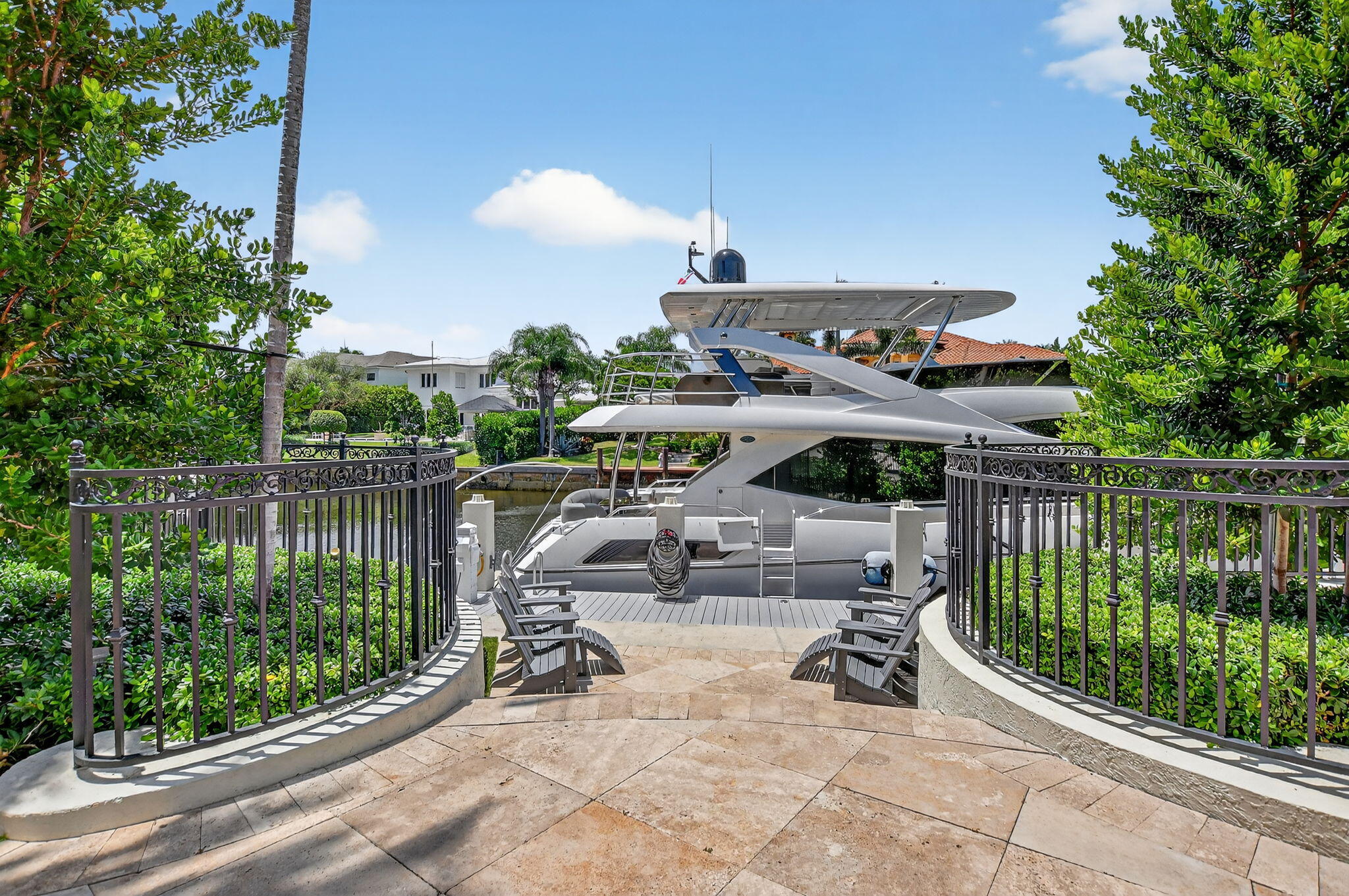 ROYAL PALM YACHT & COUNTRY CLUB - Residential