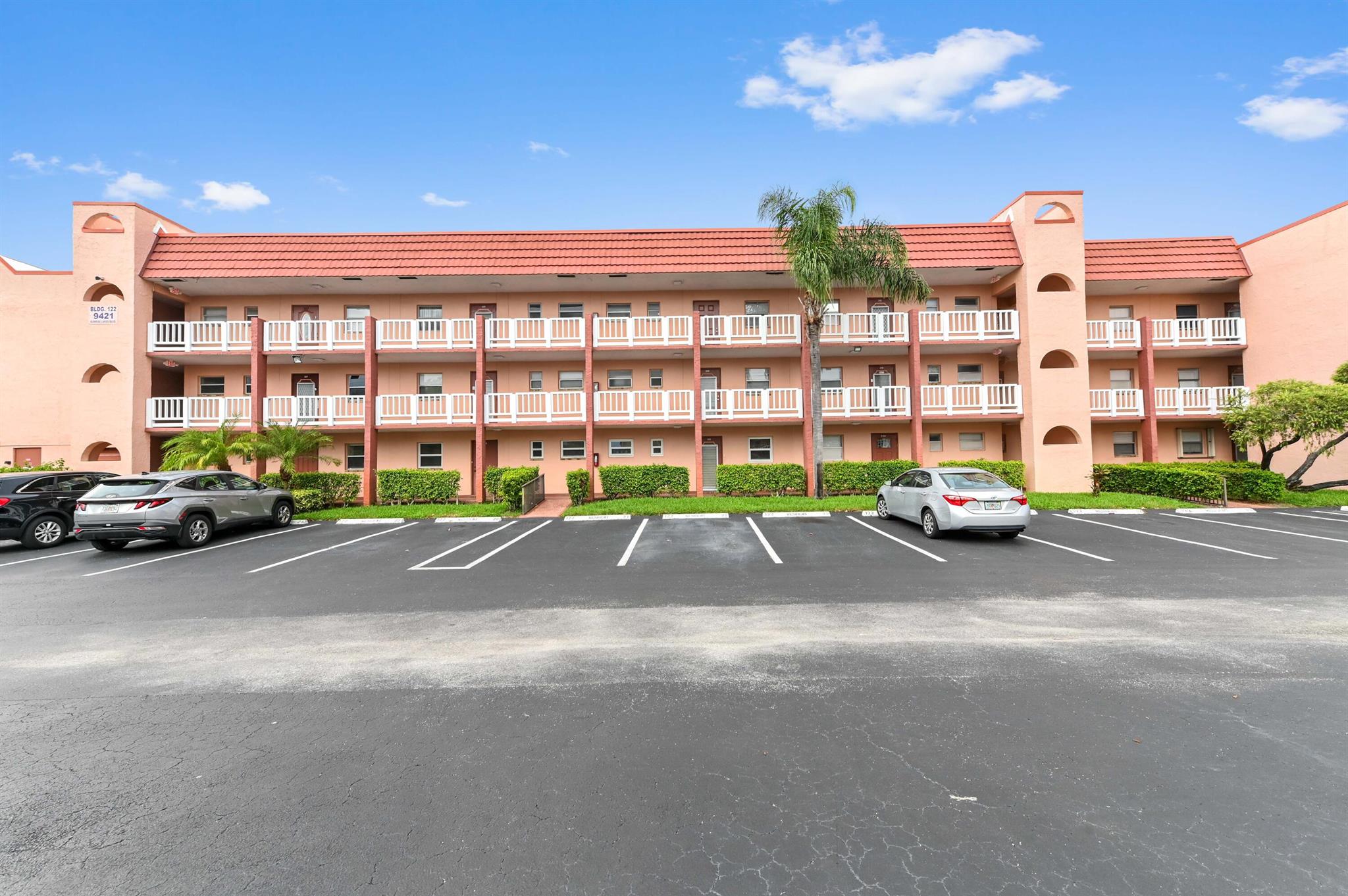 You have the enjoyment of first floor ease, a parking spot a few feet away, a quick walk to the clubhouse that has indoor and outdoor pools, billiards, a gym, and social events. Let's not forget to mention the tennis courts and golfing at this lovely community. Your new home to be has a modern kitchen, new hot water tank, 1.5 baths and fantastic closet space. What more can you ask for at such a great price? Ok - we will tell you, remote controlled blinds in the living room! See you soon....