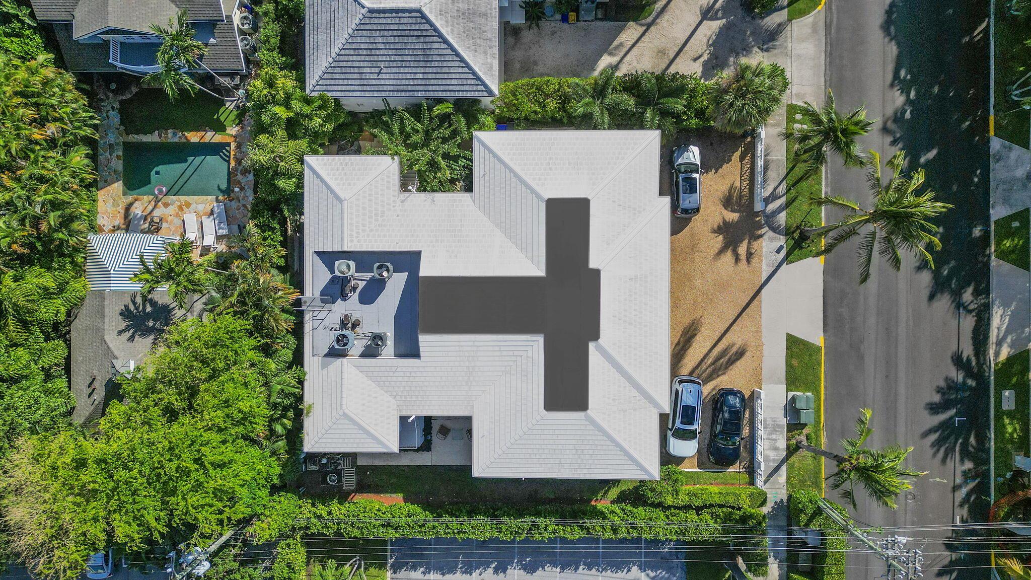 THREE ELEVEN COCOANUT ROW - Residential