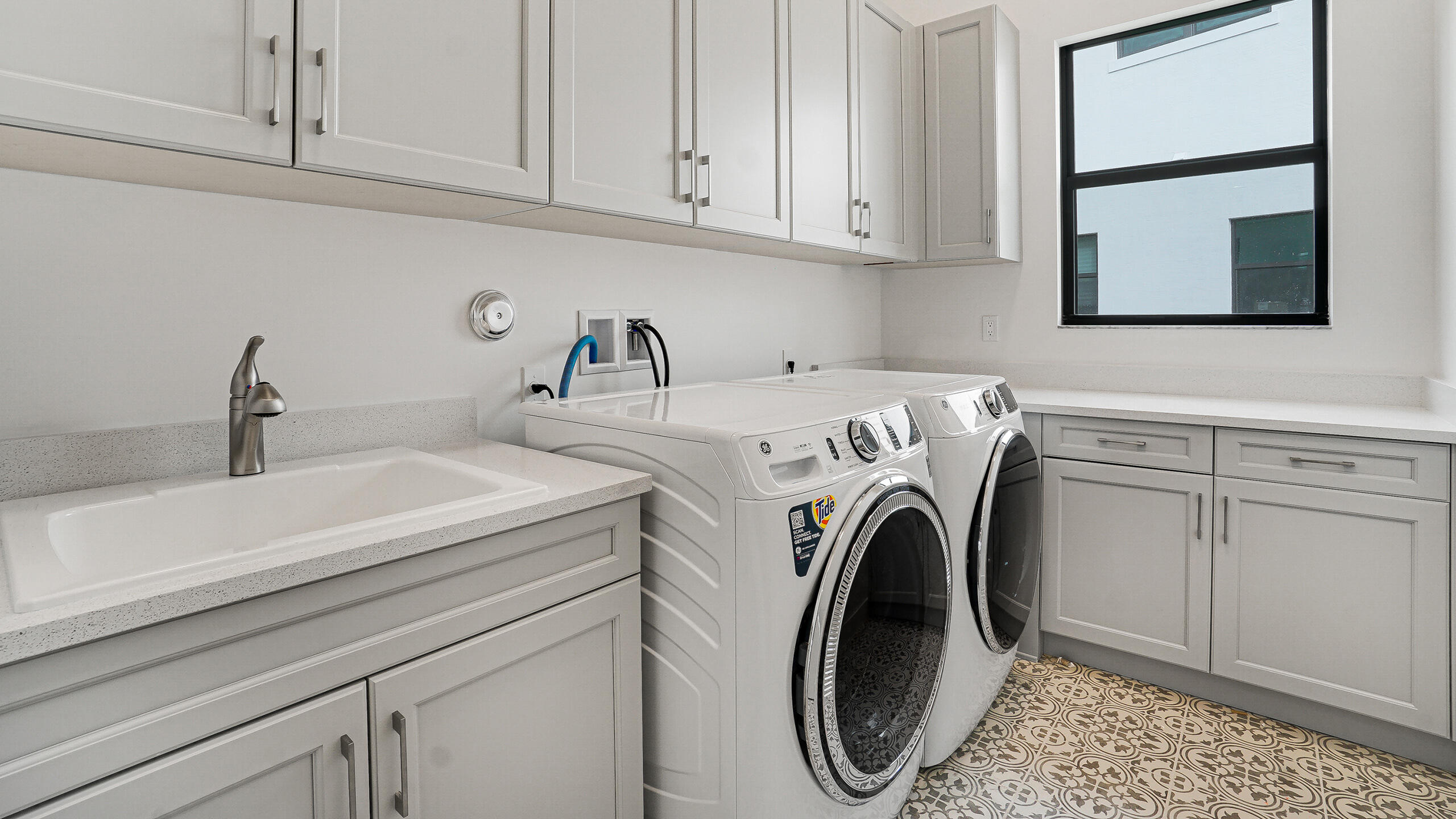 ARTISTRY - Residential